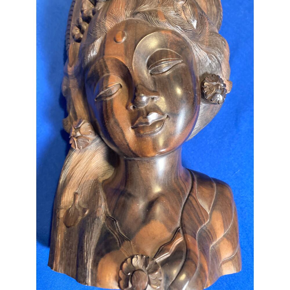 Hand Carved Wood Bust Balinese Style Of Young Women - Floral Stripped Ebony Look - Picture 2 of 8